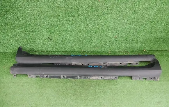 BMW X4 F26 Sill