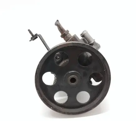 Peugeot 406 Power steering pump 9630501880