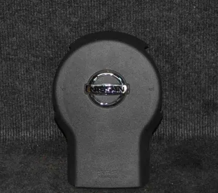Nissan NP300 Steering wheel airbag