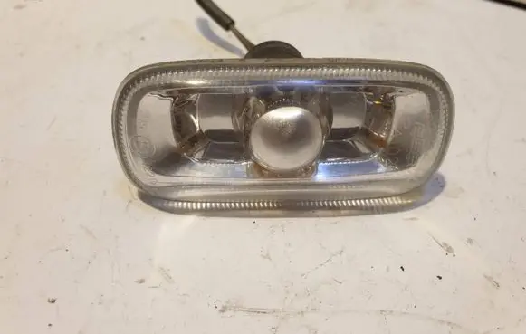 Audi A6 S6 C5 4B Front fender indicator light 8E0949127