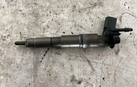 BMW X5 E70 Fuel injector 7808089