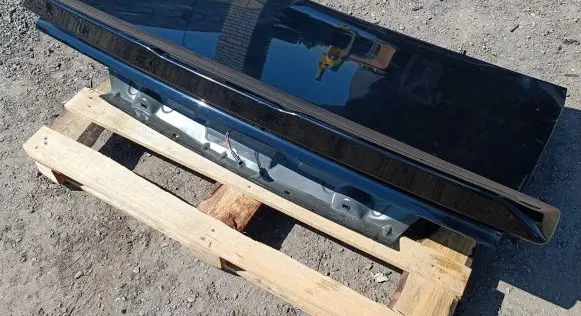 Dodge Challenger Tailgate/trunk/boot lid 