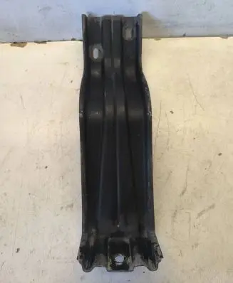 Opel Vivaro Radiator support slam panel bracket 8200411893 93854271