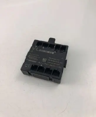 Mercedes-Benz A W176 Door control unit/module A1669005411
