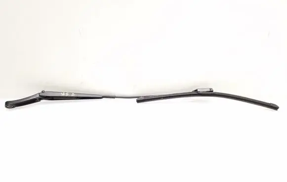 Volkswagen PASSAT CC Windshield/front glass wiper blade 3C8955410