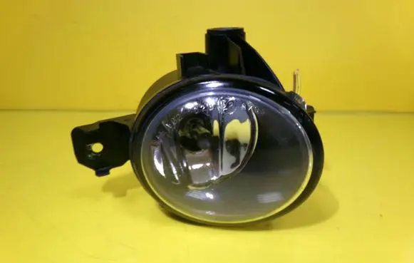 BMW 1 E81 E87 Front fog light 63176924656