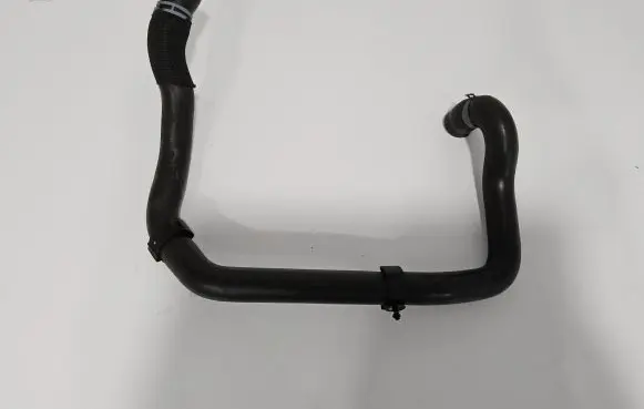 Skoda Citigo Engine coolant pipe/hose 1S0121051