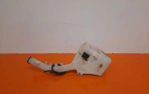 Ford Fiesta Windshield washer fluid reservoir/tank 2S6117618AH