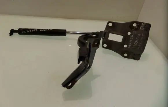 Honda Accord Tailgate/trunk/boot hinge