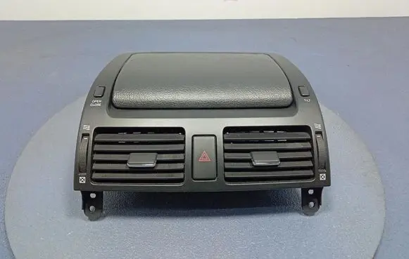 Toyota Avensis Verso Radio/CD/DVD/GPS head unit 5540420350