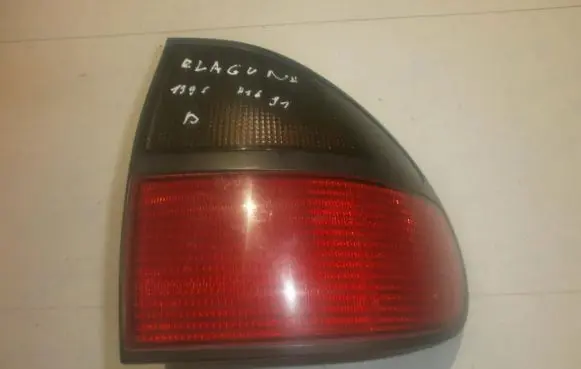 Renault Laguna I Rear/tail lights 7700820051