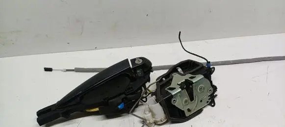 BMW X4 F26 Front door lock 7318409