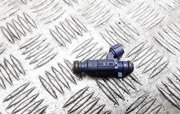 KIA Venga Fuel injector 353102b000