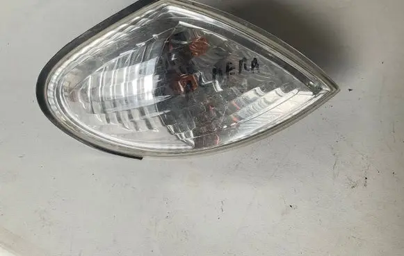 Nissan Almera N16 Front indicator light