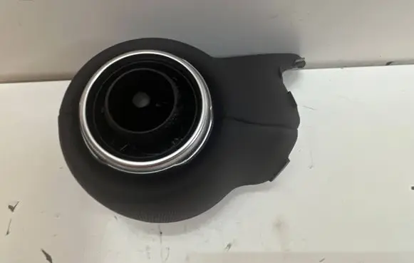 Nissan Juke II F16 Dashboard side air vent grill/cover trim 684106PE1A