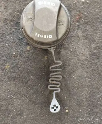 Opel Antara Fuel tank filler cap 