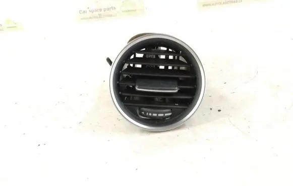 Mercedes-Benz C W204 Dashboard side air vent grill/cover trim 2048306654 A2048306654