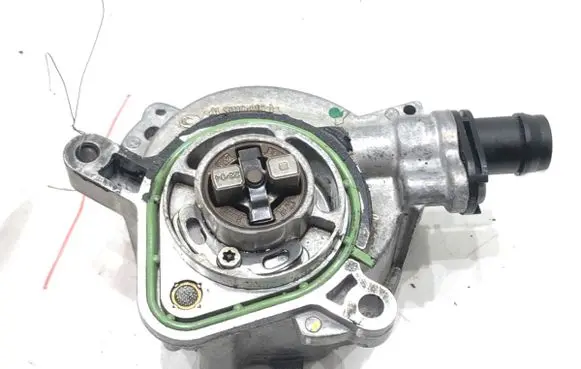 Renault Captur II Vacuum pump