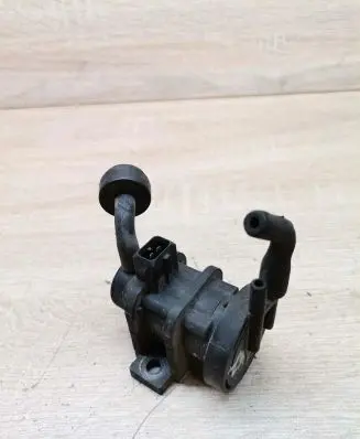 Opel Vectra C Valve vacuum 09158200