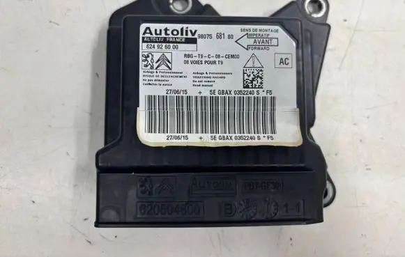 Peugeot 308 Airbag control unit/module 9807568180