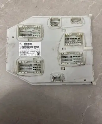 Mercedes-Benz Sprinter W907 W910 Central body control module A9079002304 9079002304 A9079013401