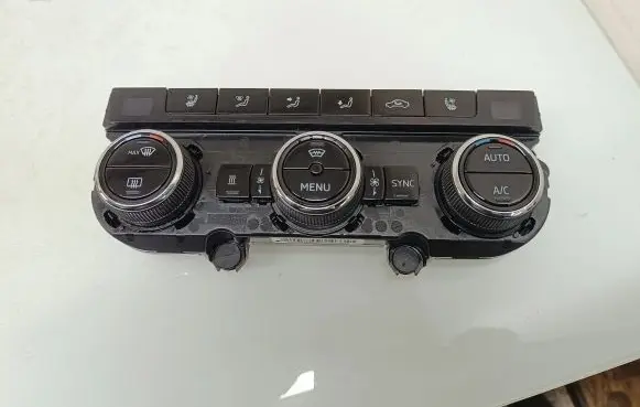 Skoda Kodiaq Climate control unit 565907044CD 5HB01480736 SW20203S