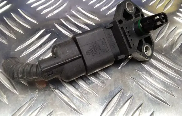 Audi A6 S6 C6 4F Air pressure sensor 0281002399 038906051B