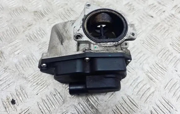 Audi A4 S4 B8 8K EGR valve