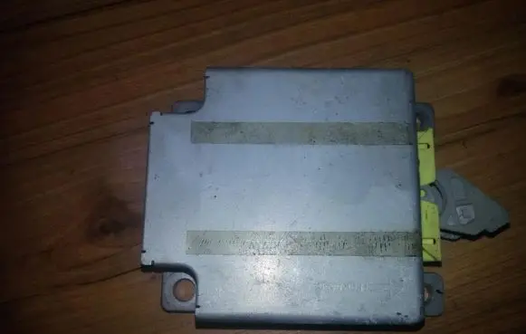 Nissan Almera Airbag control unit/module 285561n900