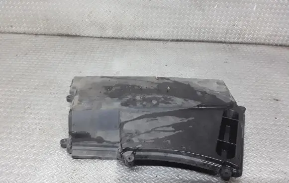 BMW 5 E60 E61 Fuse box cover 12907520899