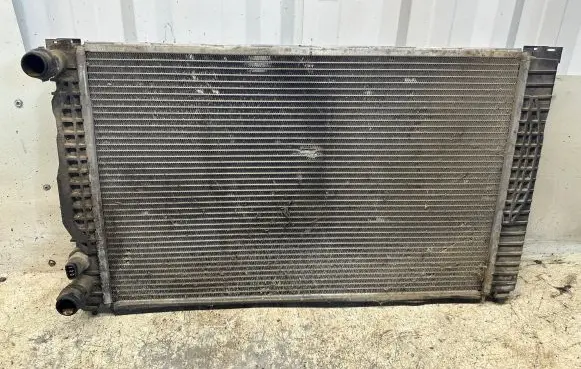 Volkswagen PASSAT B5 Coolant radiator