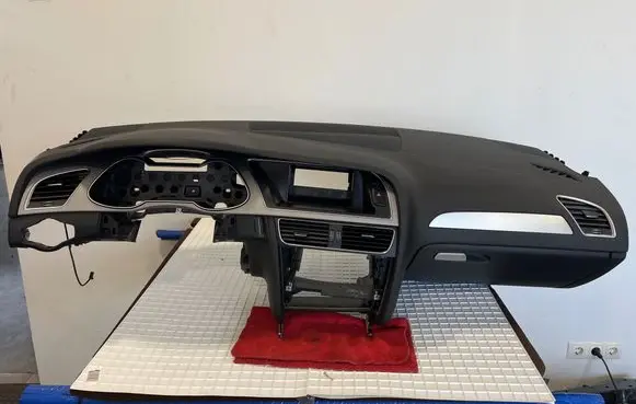Audi A4 S4 B8 8K Dashboard 8K1857041D