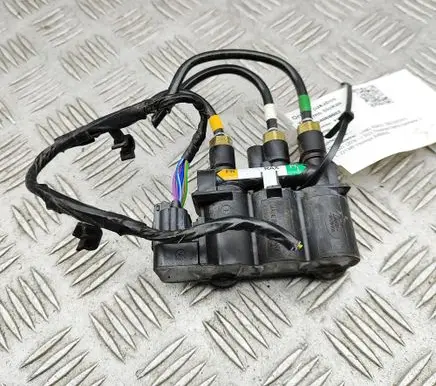 Land Rover Discovery 5 Air suspension control unit module (rear) CPLA5B710AE
