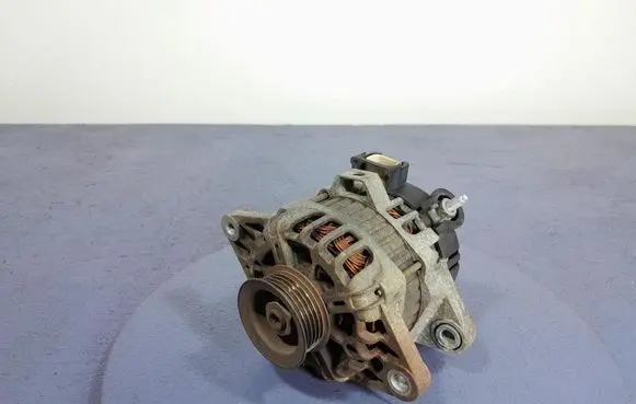 Hyundai i10 Generator/alternator 37300-03100