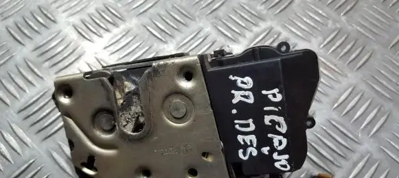 Citroen Xsara Picasso Front door lock