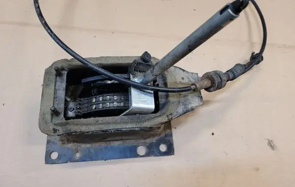 Volkswagen Golf II Gear selector 191713265 191713821 191713061B