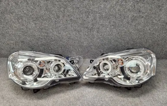 Volkswagen Polo IV 9N3 Headlights/headlamps set HU215HL