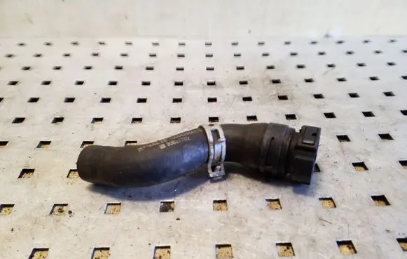 Renault Trafic II (X83) Engine coolant pipe/hose 8200522662