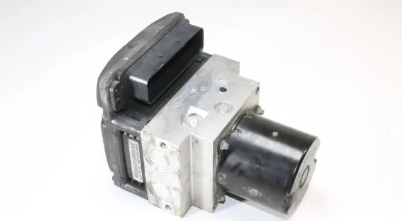BMW 6 E63 E64 ABS Pump 6774679 0265250217
