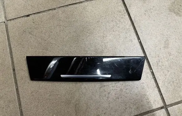 BMW 7 F01 F02 F03 F04 Car ashtray trim 9155122