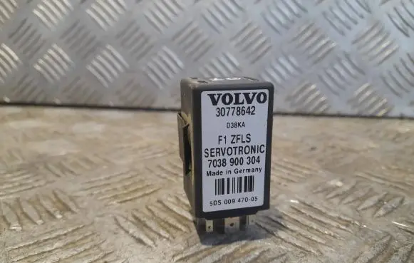 Volvo XC90 Other relay 7038900304 30778642