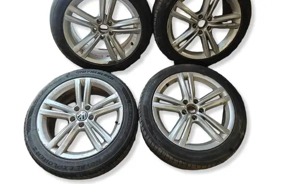 Volkswagen PASSAT B7 USA R18 alloy rim 561601025C
