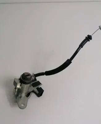 Audi A6 S6 C6 4F Tailgate exterior lock 8E0827573