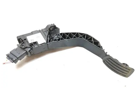 Peugeot 208 Accelerator throttle pedal 9827704480 6PV01352401 0100535