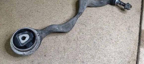 BMW 1 E81 E87 Front control arm 6765305