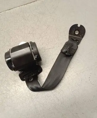 Land Rover Evoque I Rear seatbelt 618582300B 140807