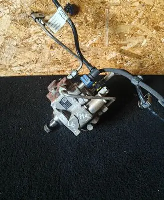 Opel Insignia B Fuel injection high pressure pump 55495426