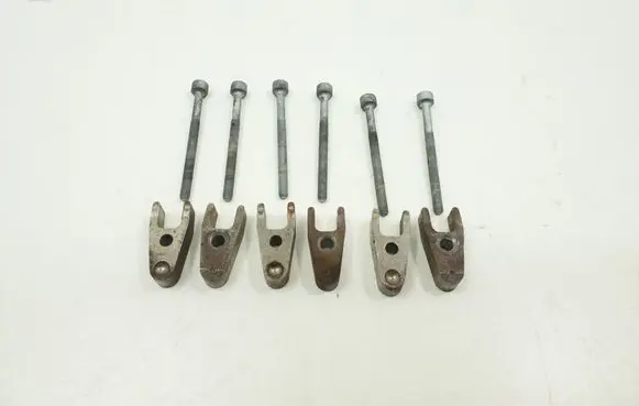 Mercedes-Benz S W222 Fuel Injector clamp holder A6420160038