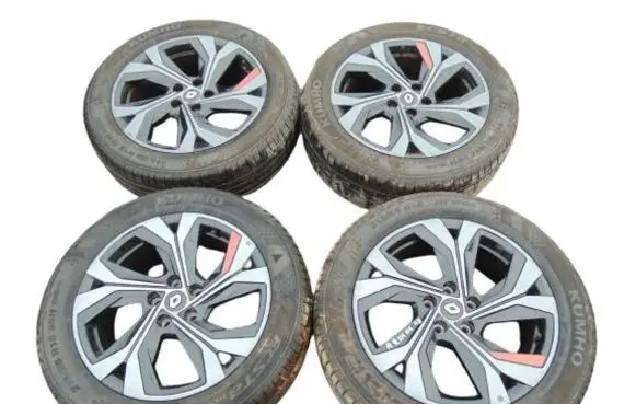 Renault Arkana R18 alloy rim 