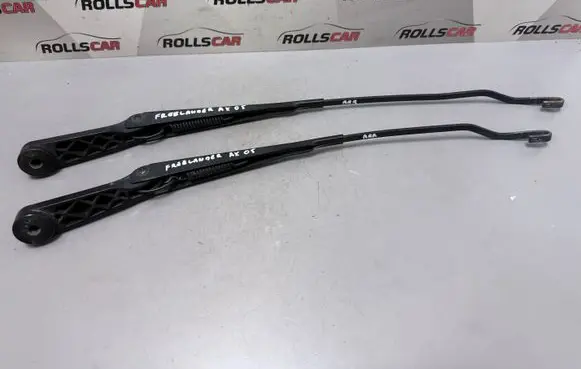 Land Rover Freelander Headlight wiper arm